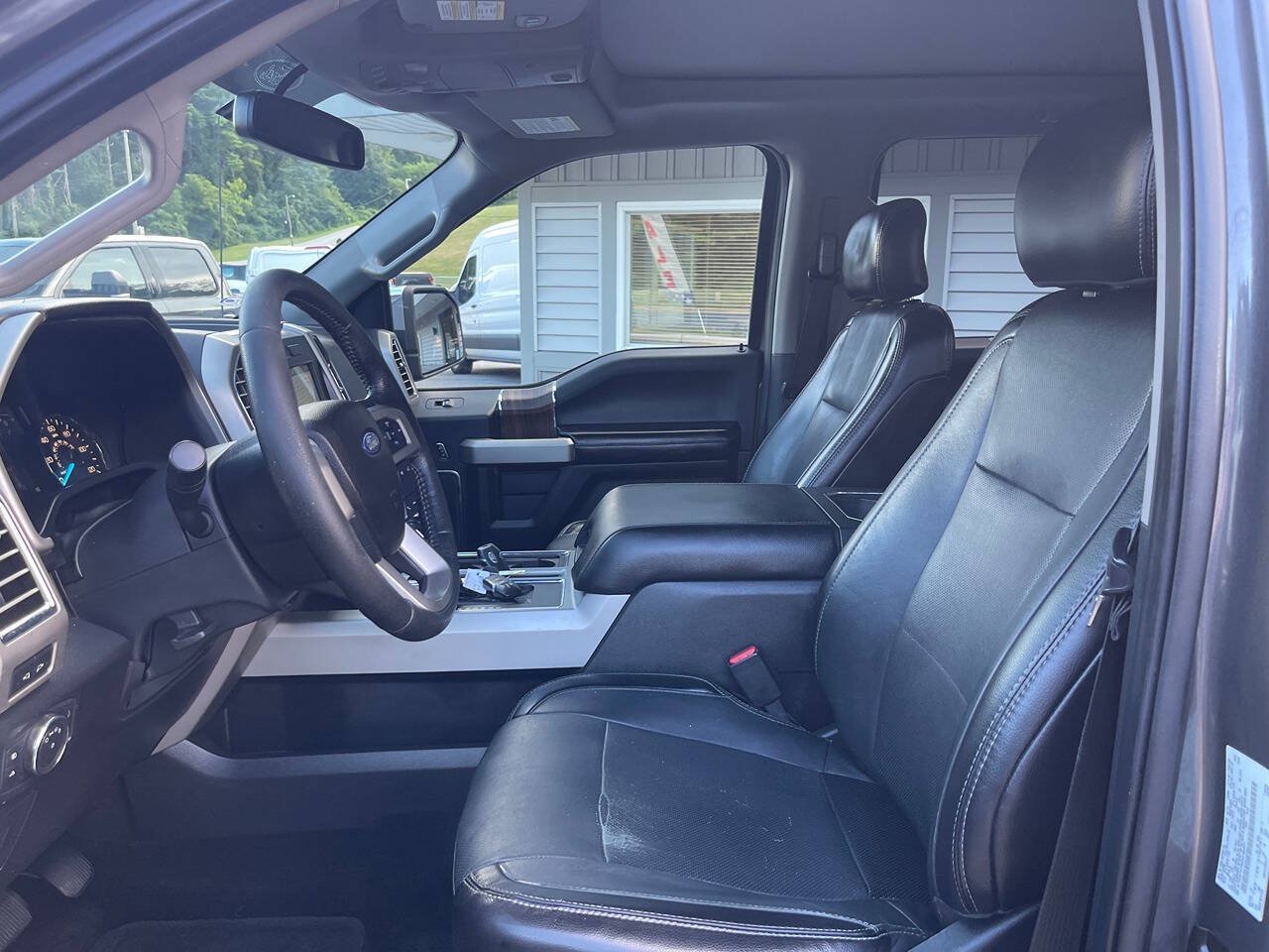 Used 2016 Ford F150 Lariat AWD/4WD image 19