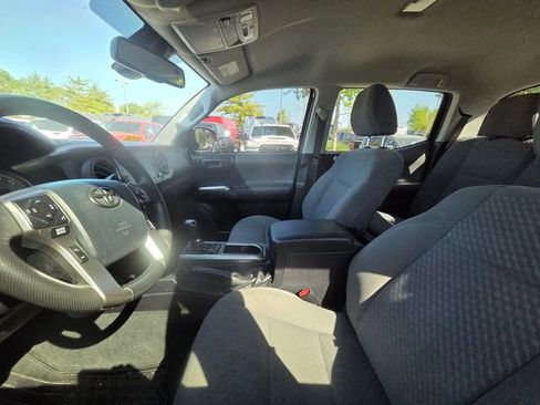 Used 2020 Toyota Tacoma SR5 image 11