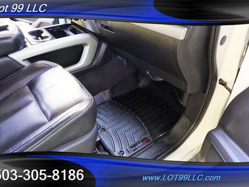 Used 2019 Nissan Titan PRO-4X w/ Pro-4x Convenience Package AWD/4WD image 38