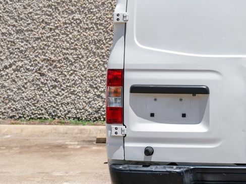Used 2021 Nissan NV 2500 S RWD image 38