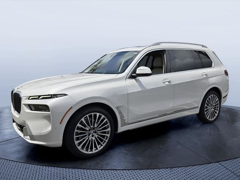 Certified 2023 BMW X7 xDrive40i w/ Premium Package AWD/4WD image 2