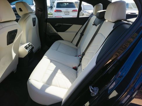 New 2026 BMW 530i w/ Executive Package image 17