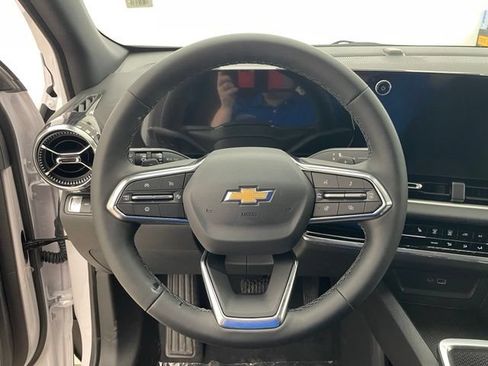 New 2026 Chevrolet Equinox LT w/ Safety and Technology Package AWD/4WD image 10