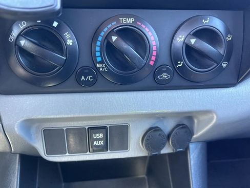 Used 2015 Toyota Tacoma PreRunner w/ Convenience Package image 14