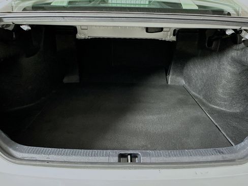 Used 2023 Toyota Camry SE image 30