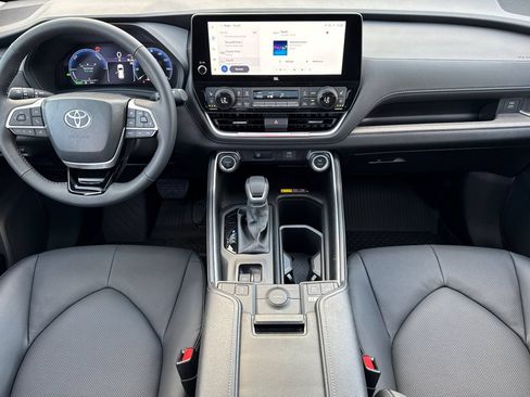 New 2026 Toyota Grand Highlander AWD Hybrid image 15