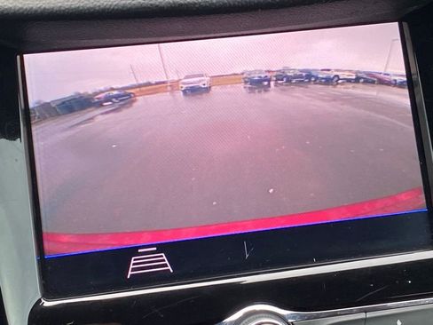 Used 2021 Chevrolet Trax LT w/ Driver Confidence Package image 16