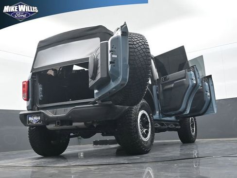 Used 2023 Ford Bronco Black Diamond w/ Sasquatch Package image 29