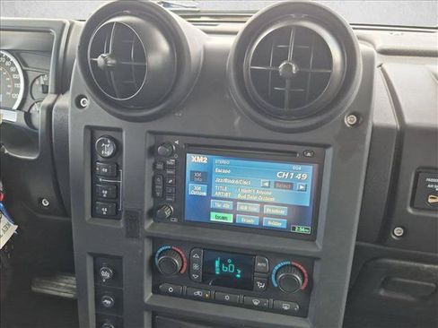 Used 2005 HUMMER H2 w/ Preferred Equipment Group AWD/4WD image 13