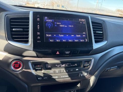 Used 2020 Honda Ridgeline Sport image 26