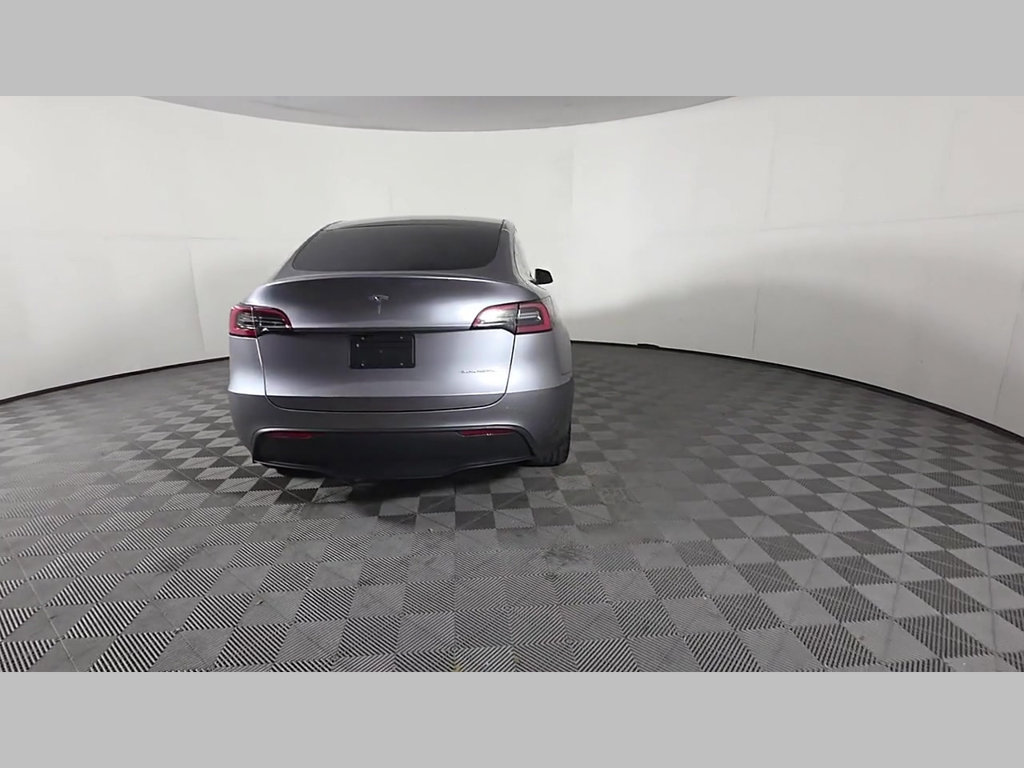 Used 2025 Tesla Model Y Long Range AWD/4WD image 48
