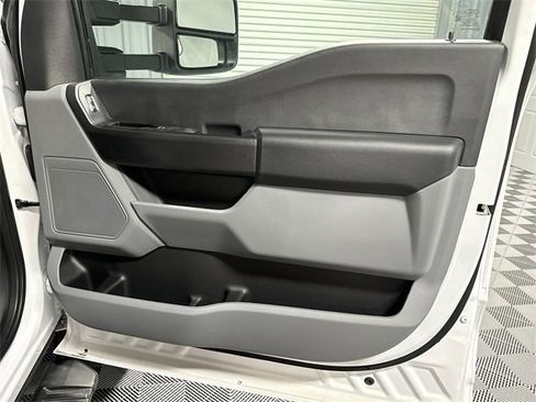New 2023 Ford F550 4x4 Regular Cab Super Duty image 75