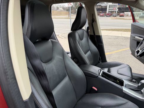 Used 2013 Volvo XC60 T6 image 7