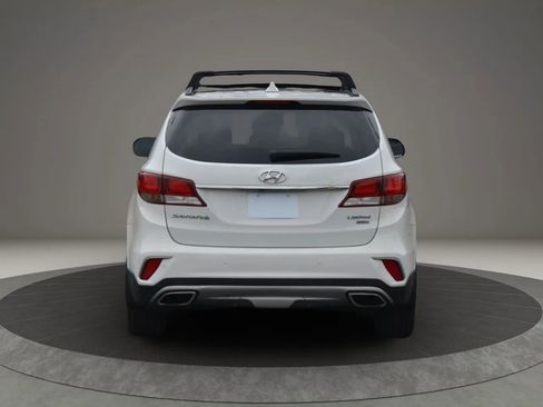 Used 2017 Hyundai Santa Fe Limited image 12