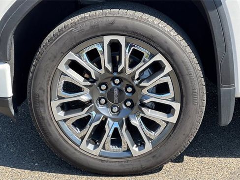 Used 2024 GMC Sierra 1500 Denali Ultimate image 47