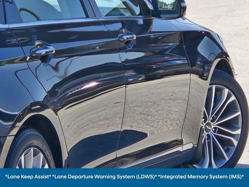 Used 2015 Hyundai Genesis 3.8 w/ Option Group 03 AWD/4WD image 21