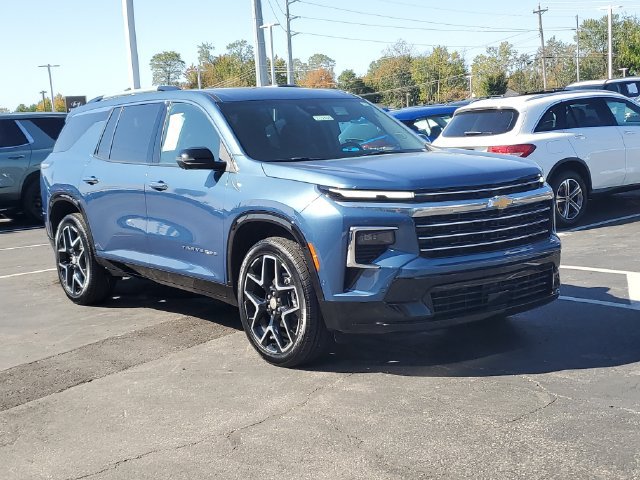 Used 2025 Chevrolet Traverse High Country FWD image 33