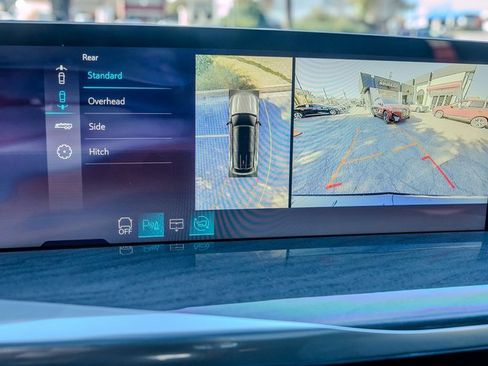 Used 2025 Cadillac Escalade IQ Luxury 2 image 12