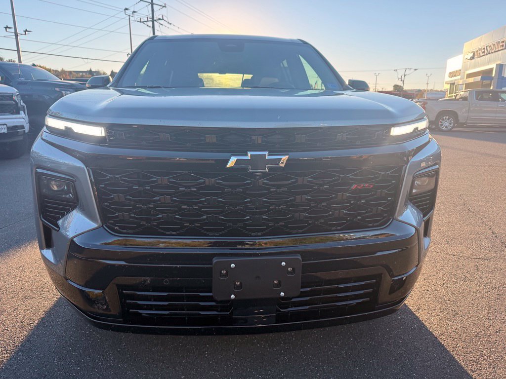 Used 2026 Chevrolet Traverse RS w/ LPO, Floor Liner Package AWD/4WD image 4