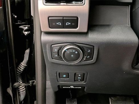 Used 2022 Ford F250 Platinum image 29