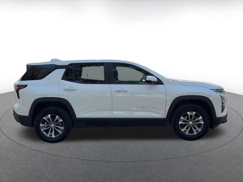 Used 2025 Chevrolet Equinox LT image 16