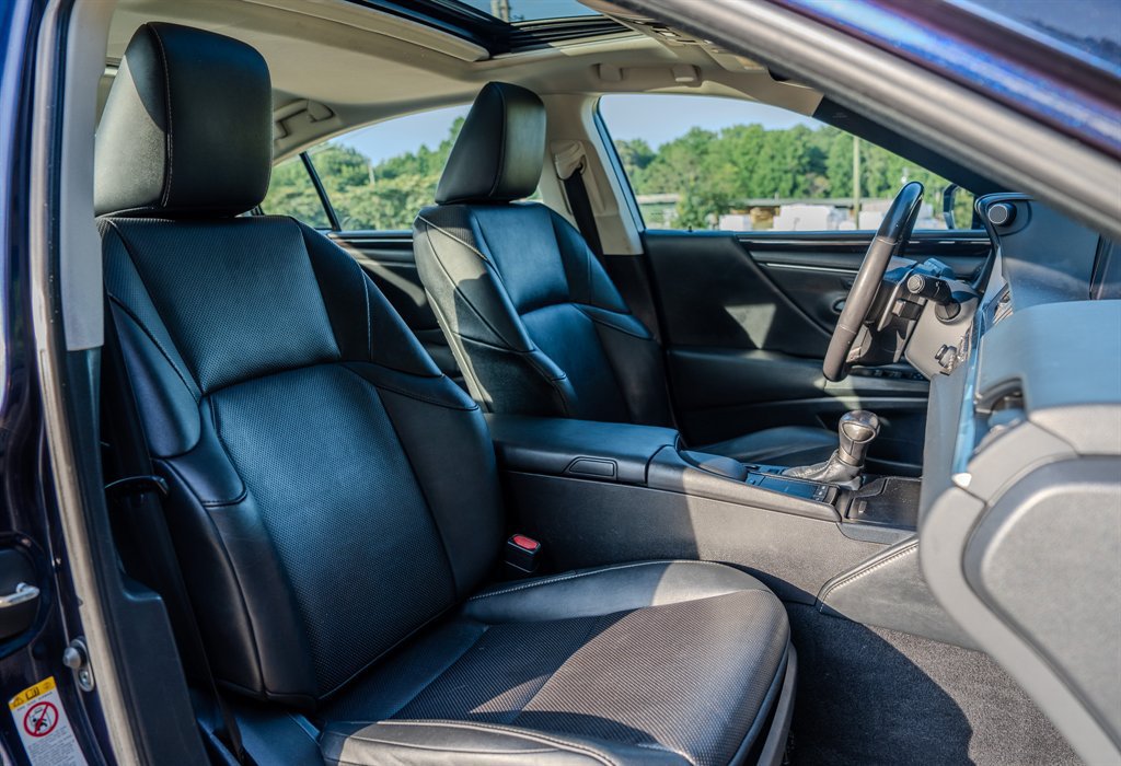 Used 2019 Lexus ES 350 w/ Premium Package FWD image 31