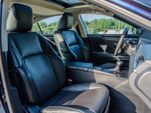 Used 2019 Lexus ES 350 w/ Premium Package FWD image 31