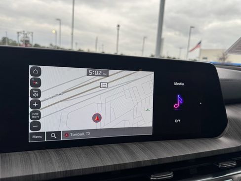 Used 2024 Kia Telluride SX image 20