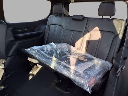 New 2026 Jeep Grand Wagoneer Limited w/ Premium Group II image 28