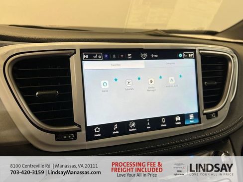 New 2026 Chrysler Pacifica Limited w/ S Appearance Package AWD/4WD image 43