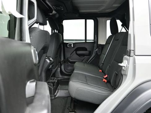 Used 2022 Jeep Wrangler Unlimited Sport AWD/4WD image 22