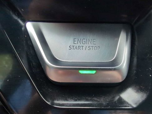 Used 2024 GMC Sierra 1500 AT4 w/ Technology Package AWD/4WD image 19