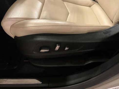 Used 2019 Cadillac XT5 Luxury image 29