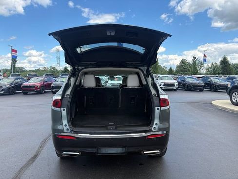 Used 2023 Buick Enclave Essence FWD image 17