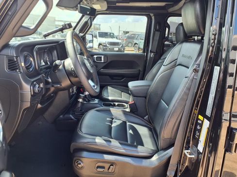 Used 2024 Jeep Wrangler Sahara w/ Technology Group image 17