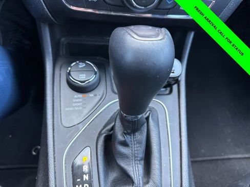 Used 2021 Jeep Cherokee Latitude Lux w/ Comfort/Convenience Group AWD/4WD image 21