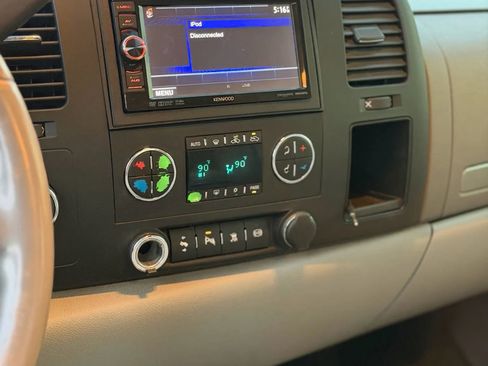 Used 2011 GMC Sierra 2500 SLE w/ SLE Preferred Package image 13