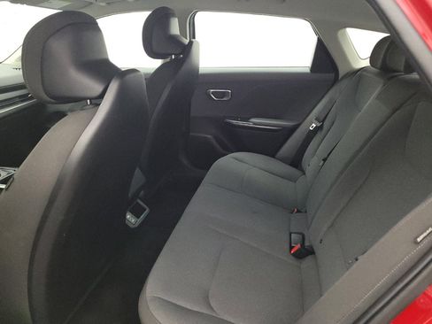 Used 2025 Kia K4 FWD image 18