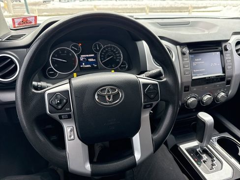Used 2017 Toyota Tundra SR5 image 9