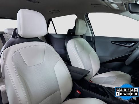 Used 2023 Kia Niro EX image 27