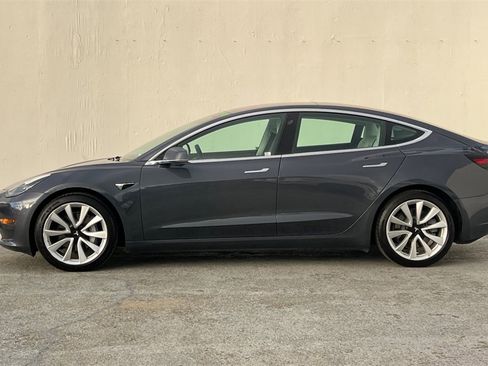 Used 2018 Tesla Model 3 Long Range image 7