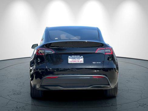 Used 2023 Tesla Model Y Long Range AWD/4WD image 5