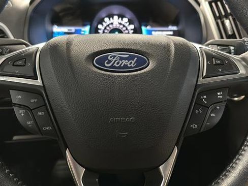 Used 2024 Ford Edge SEL w/ Sport Appearance Package AWD/4WD image 15