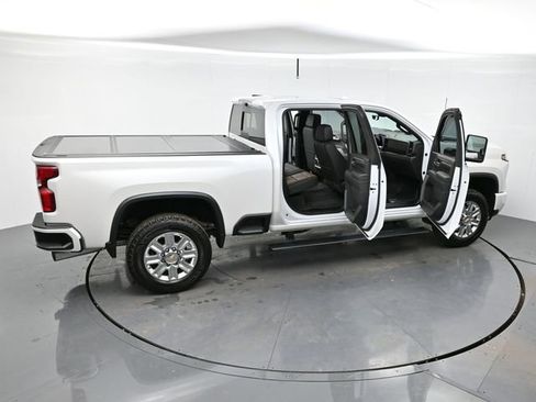 Used 2024 Chevrolet Silverado 2500 High Country w/ High Country Premium Package image 46