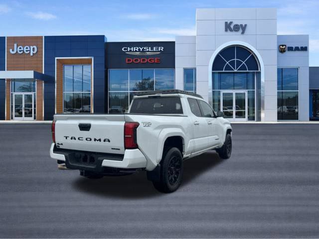 Used 2025 Toyota Tacoma TRD Sport AWD/4WD image 5