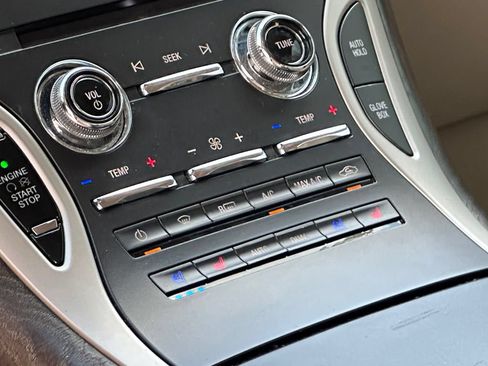 Used 2020 Lincoln Nautilus Reserve FWD image 18