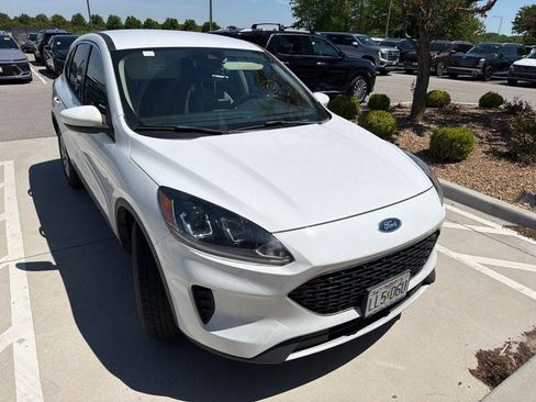 Used 2020 Ford Escape SE FWD image 5