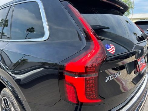 New 2025 Volvo XC90 T8 Ultra w/ Protection Package Premier AWD/4WD image 8