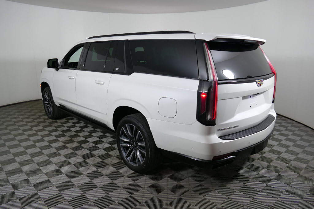 Used 2024 Cadillac Escalade ESV Sport w/ Touring Package AWD/4WD image 5