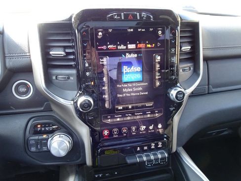 Used 2019 RAM 1500 Laramie image 24